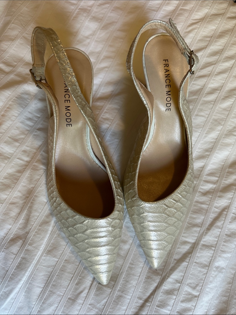 Metallic White/light Silver Slingback Pointed Toe Heels